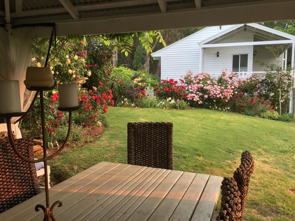 Applegate Lane Chalet Villa Балингъп Екстериор снимка